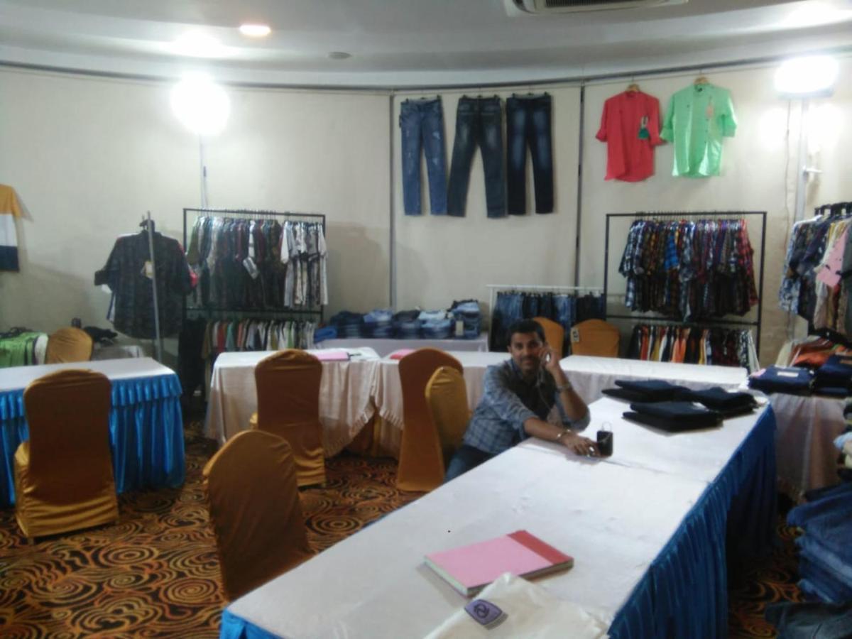 The Fern Residency Rajkot Hotel Luaran gambar
