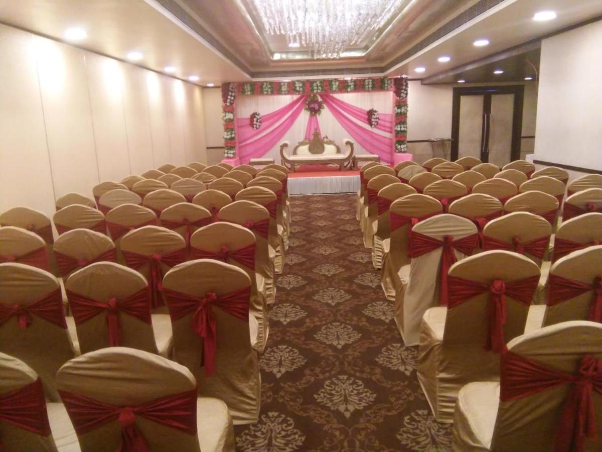 The Fern Residency Rajkot Hotel Luaran gambar