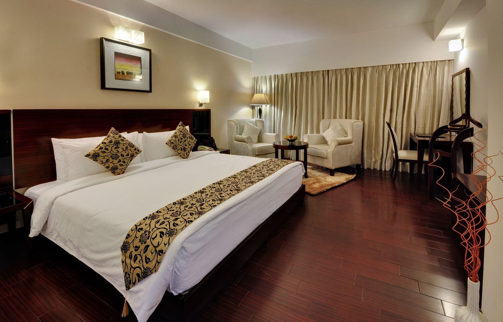 The Fern Residency Rajkot Hotel Luaran gambar