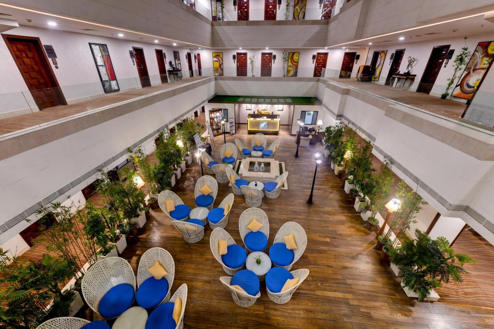 The Fern Residency Rajkot Hotel Luaran gambar