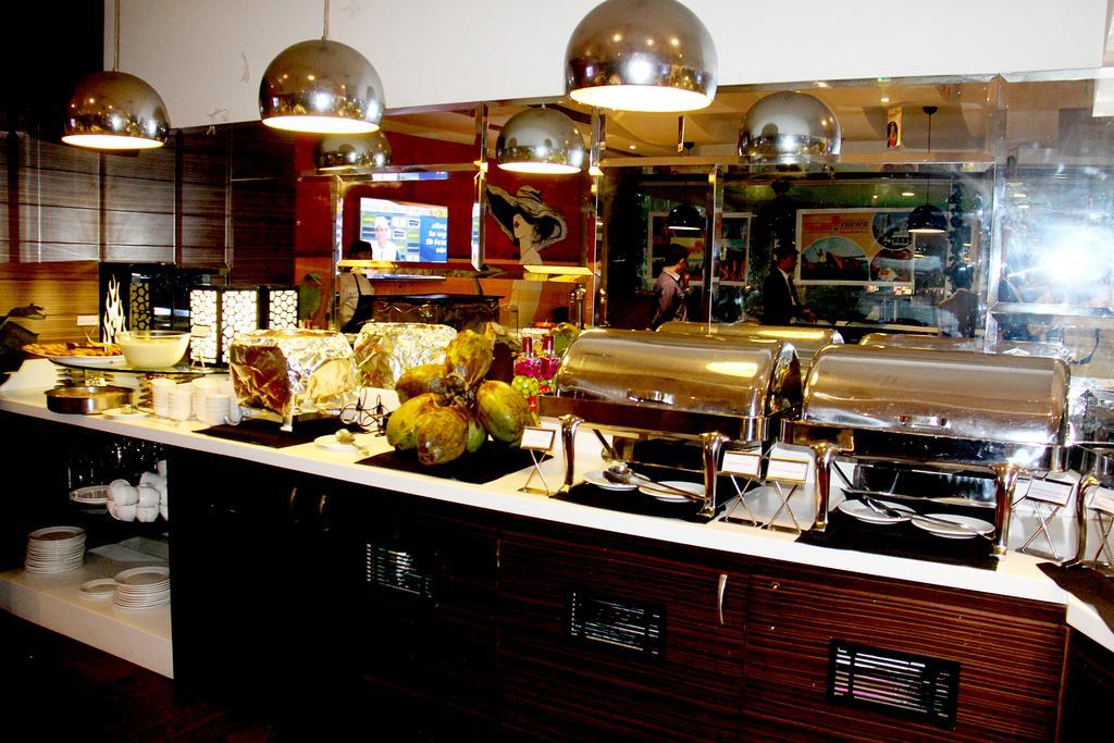 The Fern Residency Rajkot Hotel Luaran gambar